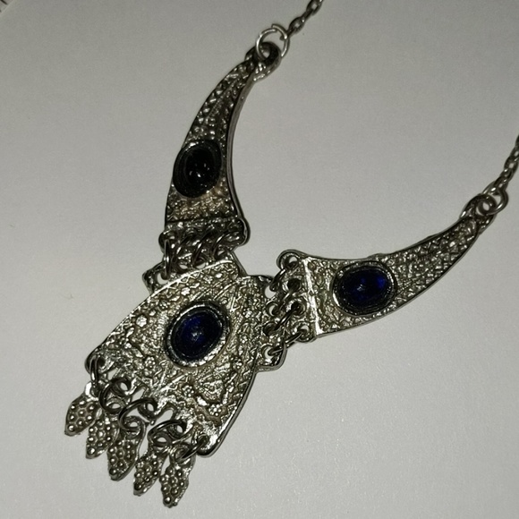 Bracelet and Necklace Set - Picture 3 of 4